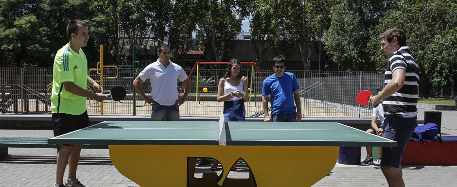 La Ciudad le sumó canchas de ping pong y básquet a Palermo