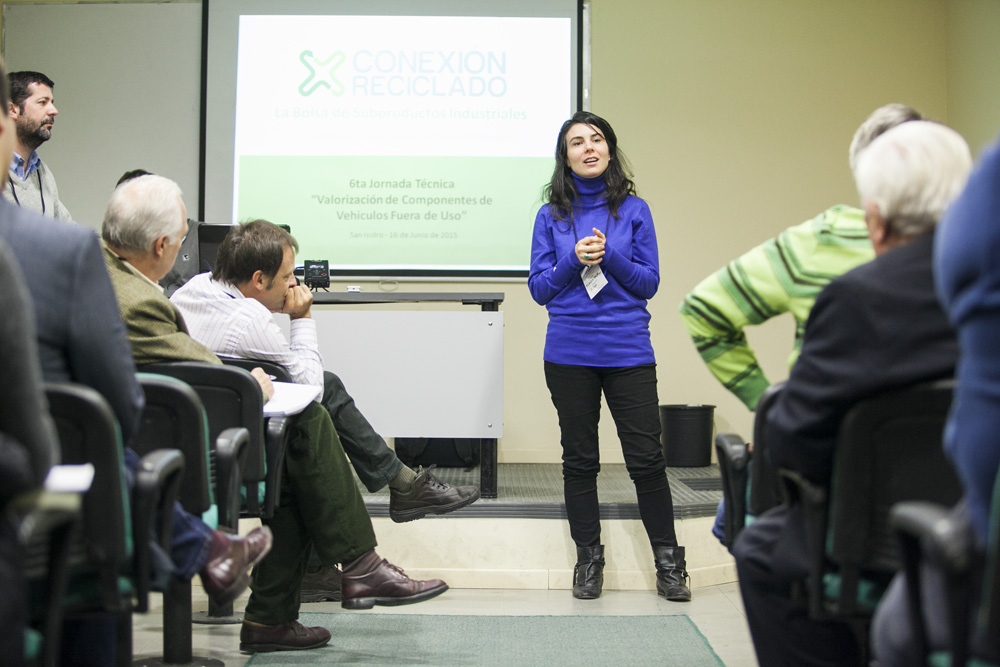 Recicladores industriales se reunieron para debatir sobre el aprovechamiento de automóviles en desuso