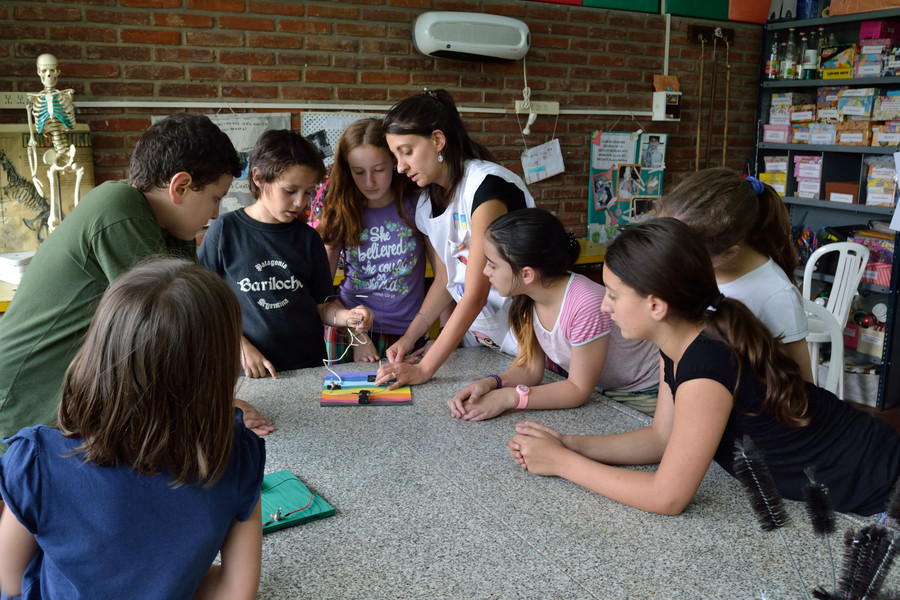 Los Clubes de Ciencias de la Ciudad, una buena manera de aprender experimentando
