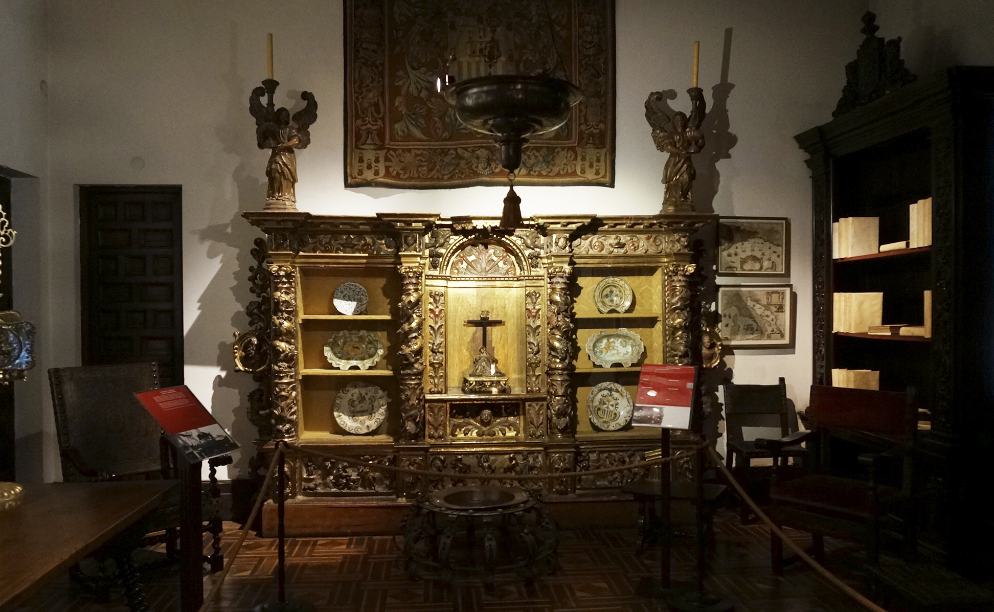 Cuentos de miedo y misterio en el museo - Ciclo visitas contadas para niños. Última función.