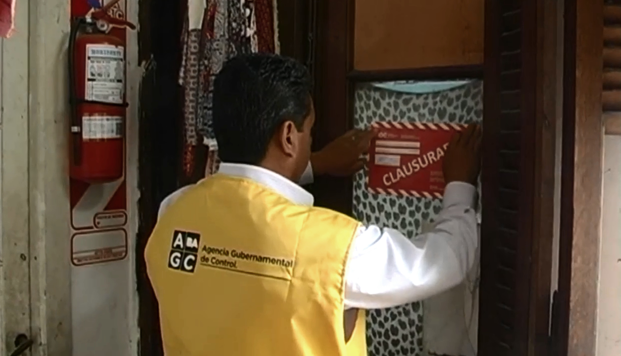 Allanan talleres clandestinos: ordenan el desalojo de personas y el secuestro de máquinas