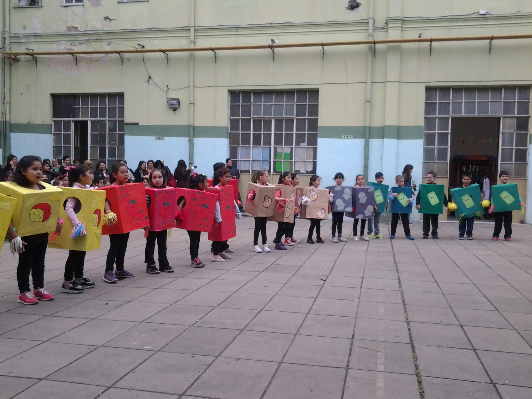 Festejo de patrono con consigna saludable