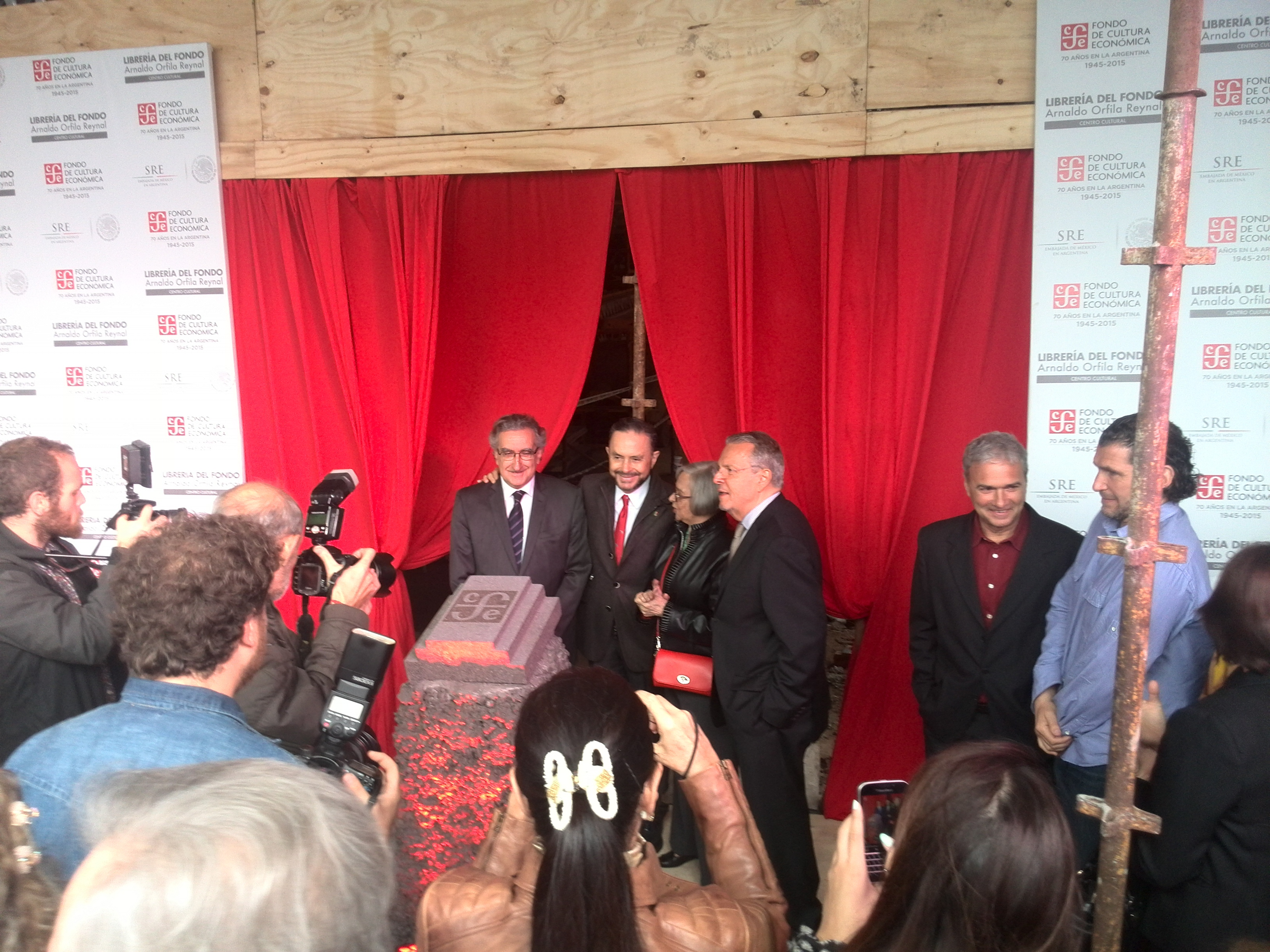 Comienza la obra de la Librería del Fondo Arnaldo Orfilia Reynal 