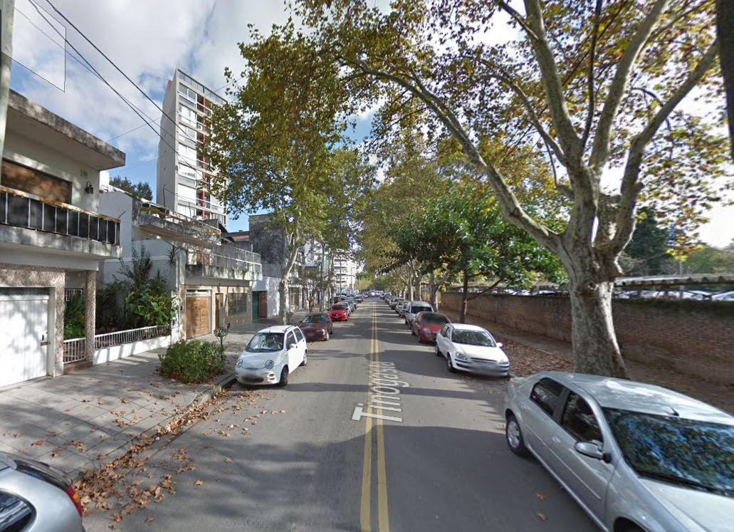 Ordenamiento del tránsito en la calle Tinogasta.