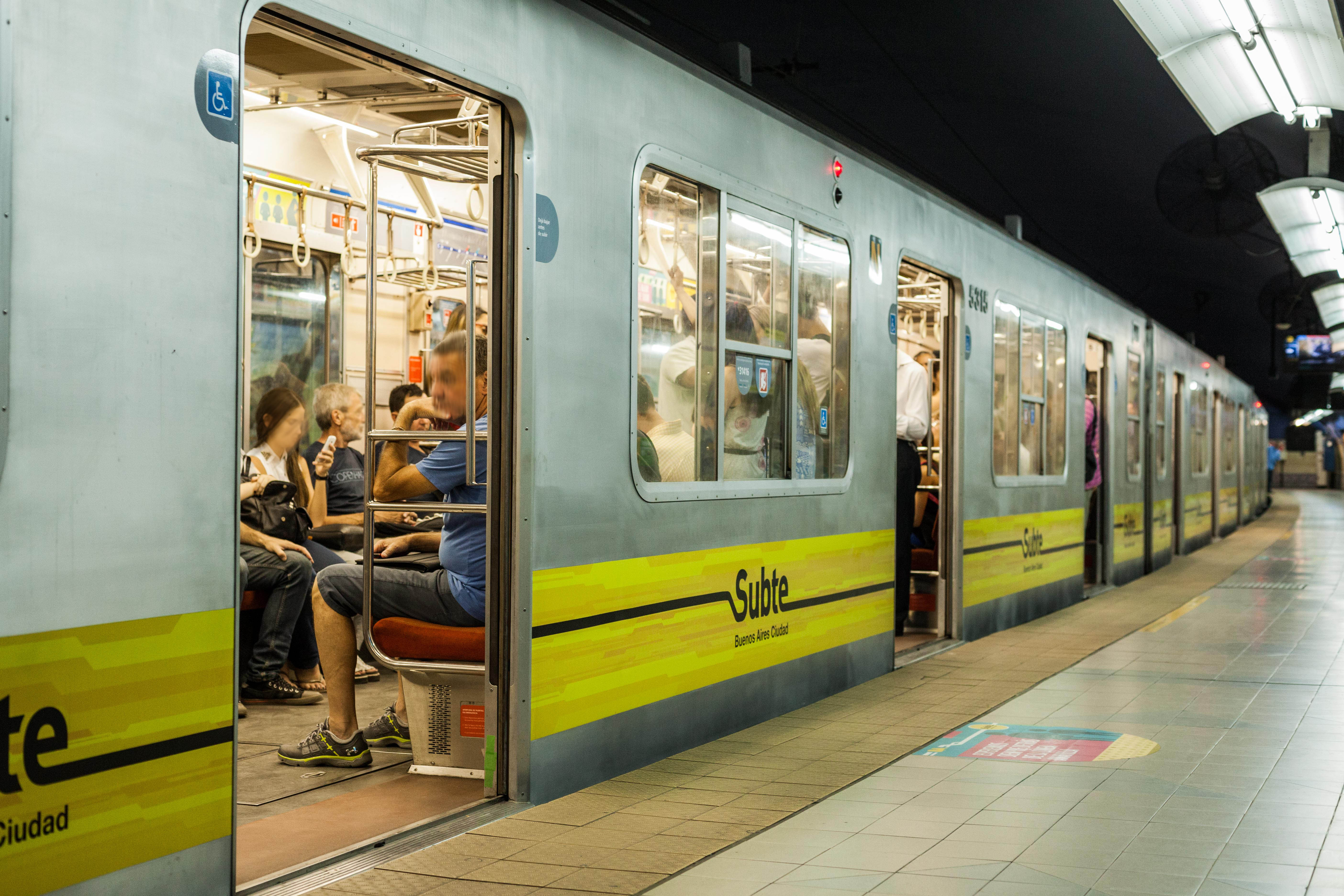 Ya hay doce coches con aire acondicionado en la Línea C
