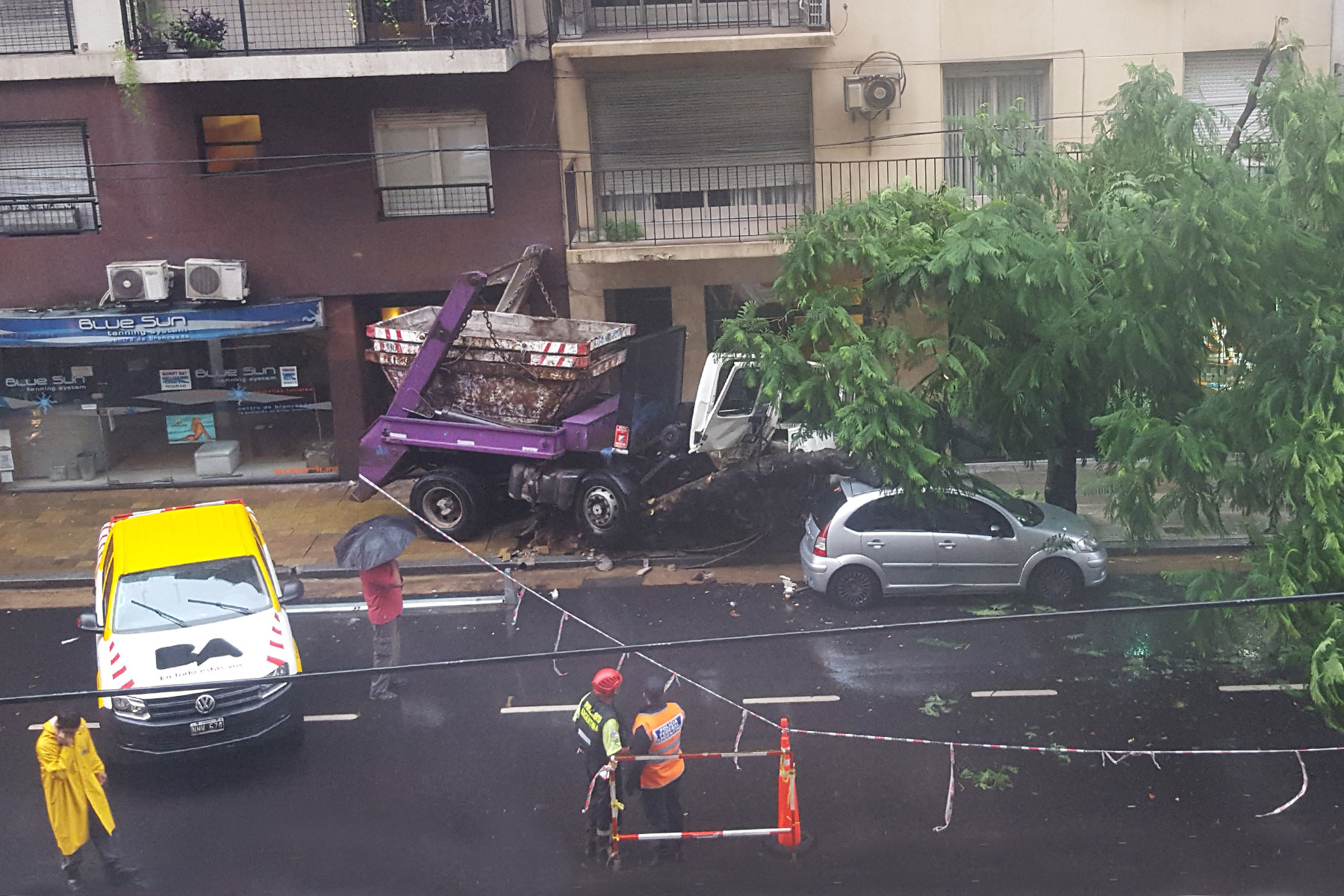 Rápida respuesta de la Comuna ante un accidente vehicular