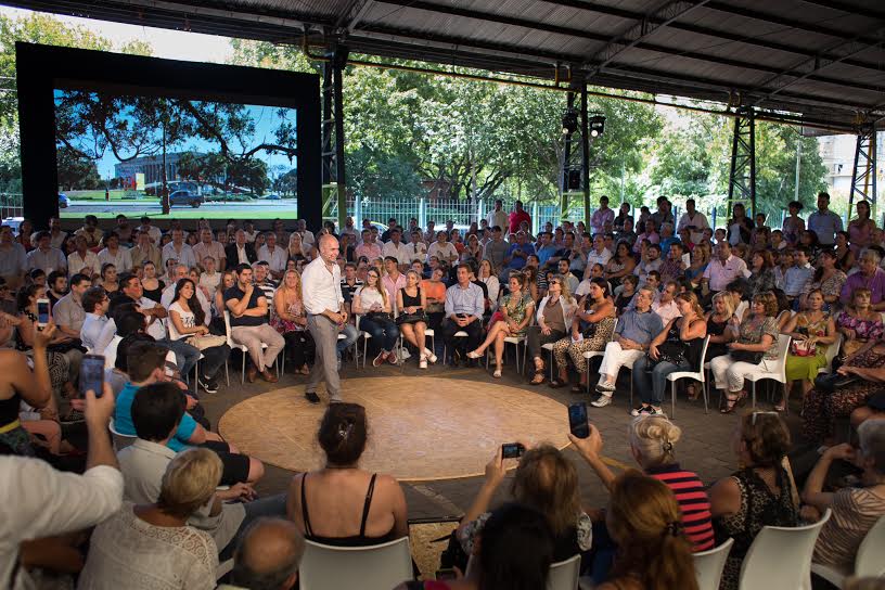 El jefe de Gobierno porteño anunció sus compromisos de gestión junto a vecinos
