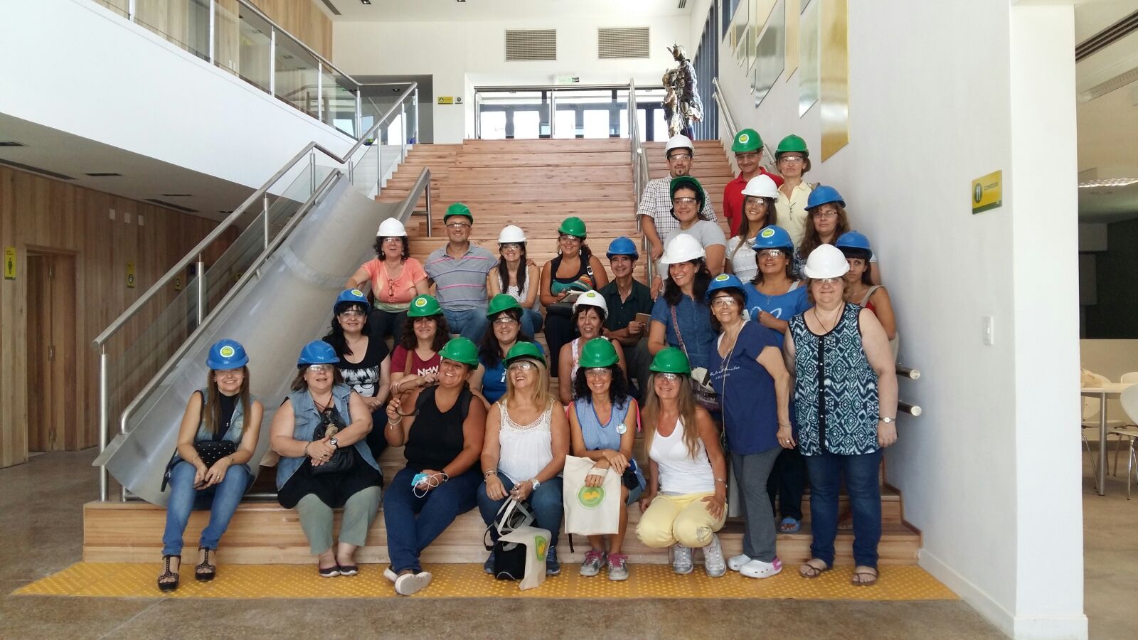 Los docentes visitan el Centro de Reciclaje de la Ciudad