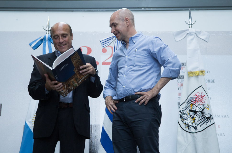 El intendente de Montevideo fue declarado Huésped de Honor 
