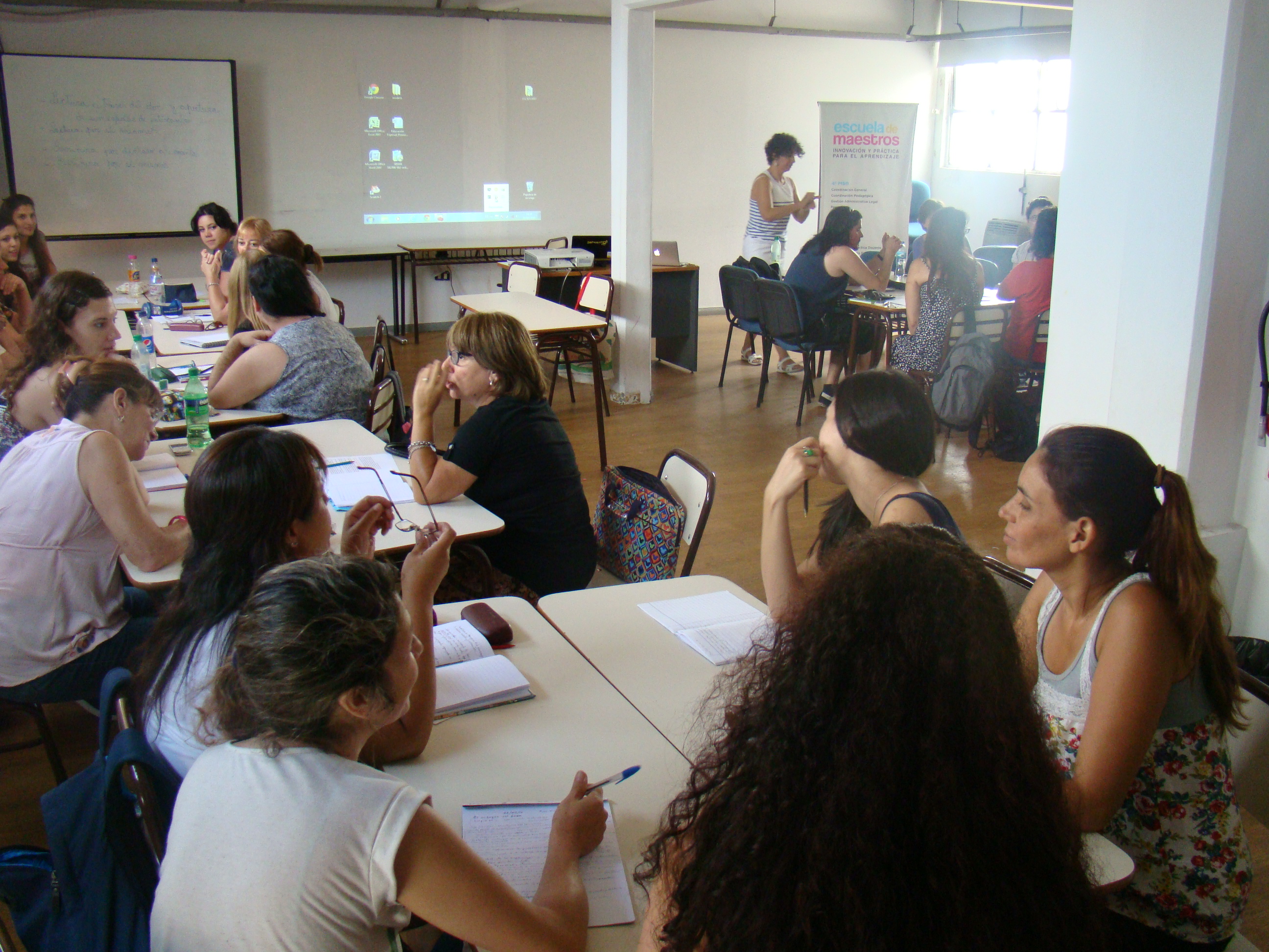 Cursos del 1er cuatrimestre, más capacitación docente