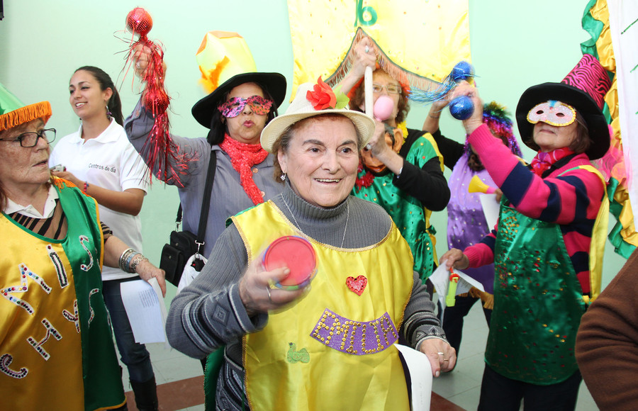 Llamado a concurso público y abierto