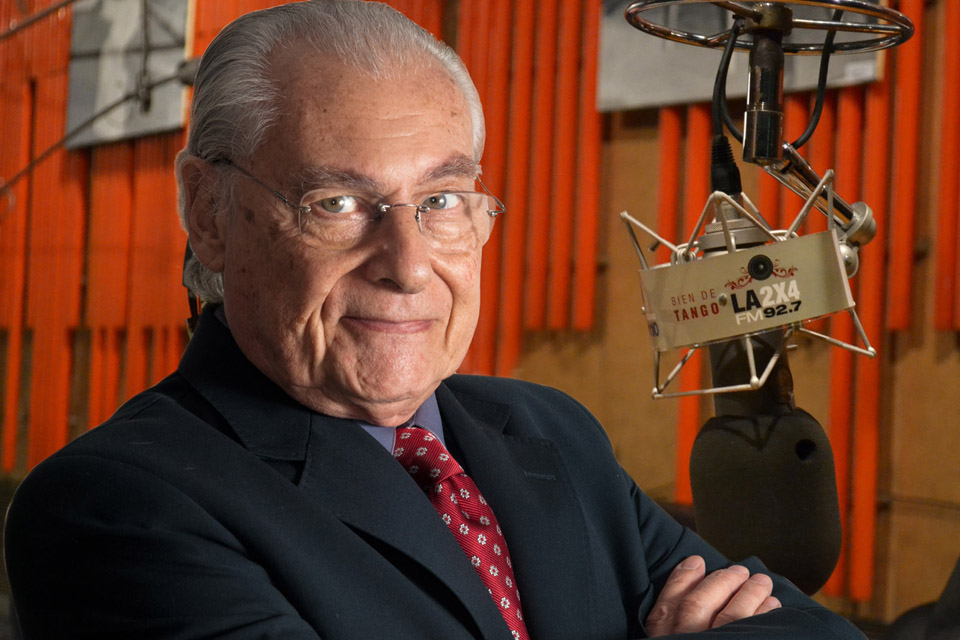 Reviví las entrevistas de Rómulo Berruti en "Plumas, Bikinis y Tango"