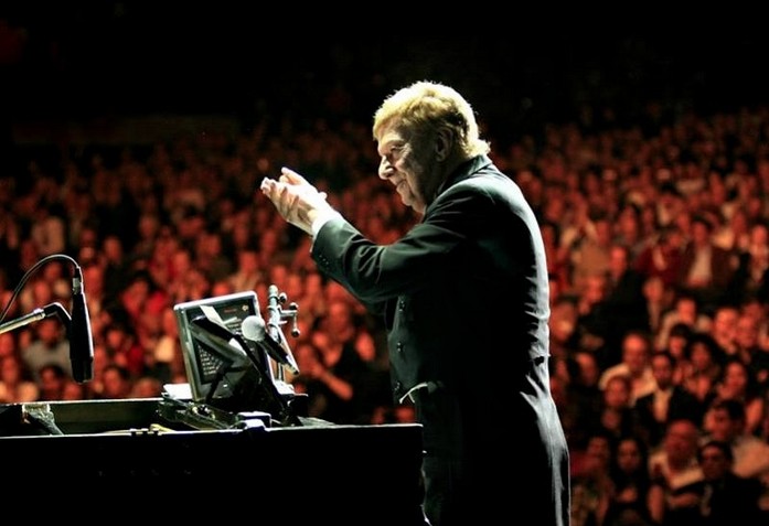 Adiós a Mariano Mores, una leyenda del tango porteño