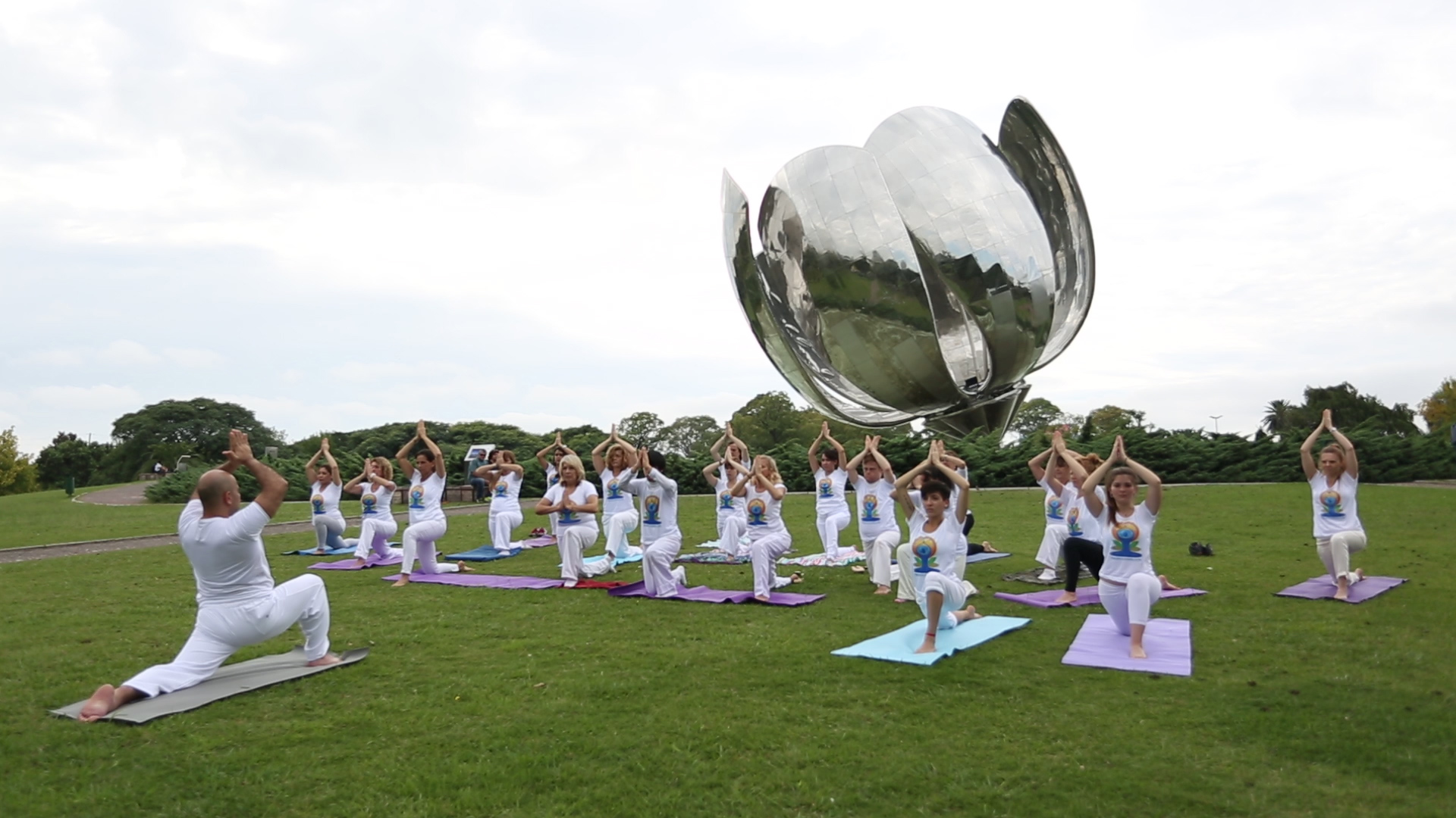 Se realizó un Yogatón como anticipo del 2° Día Internacional del Yoga