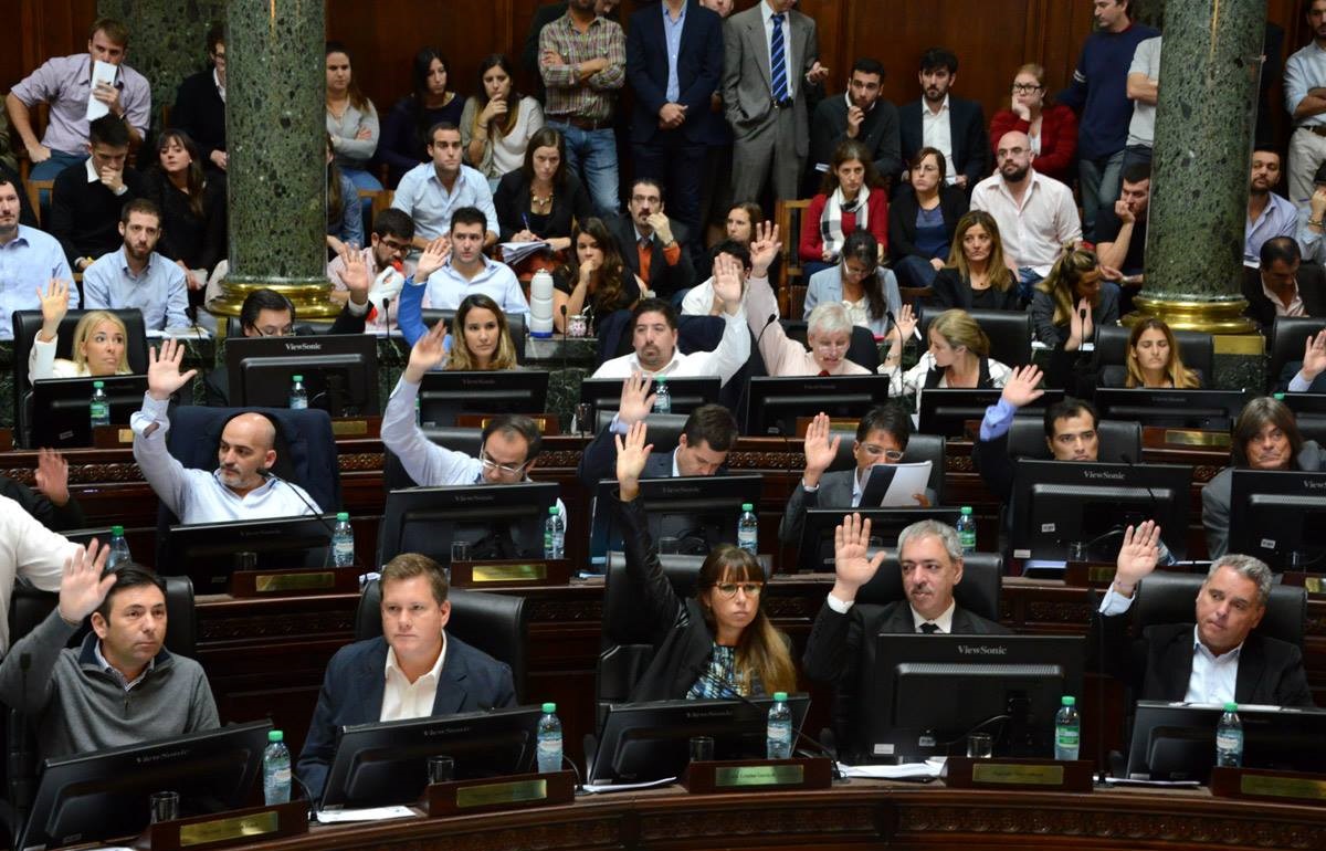 Acuerdo de la Legislatura porteña para la designación del Dr. Gabriel M. ASTARLOA como Procurador General de la Ciudad 