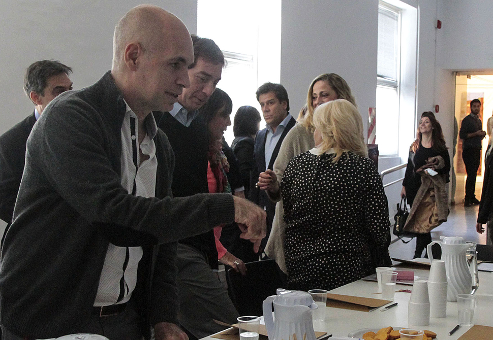 Horacio Rodríguez Larreta encabezó la primera reunión de la Mesa de Diálogo sobre adicciones
