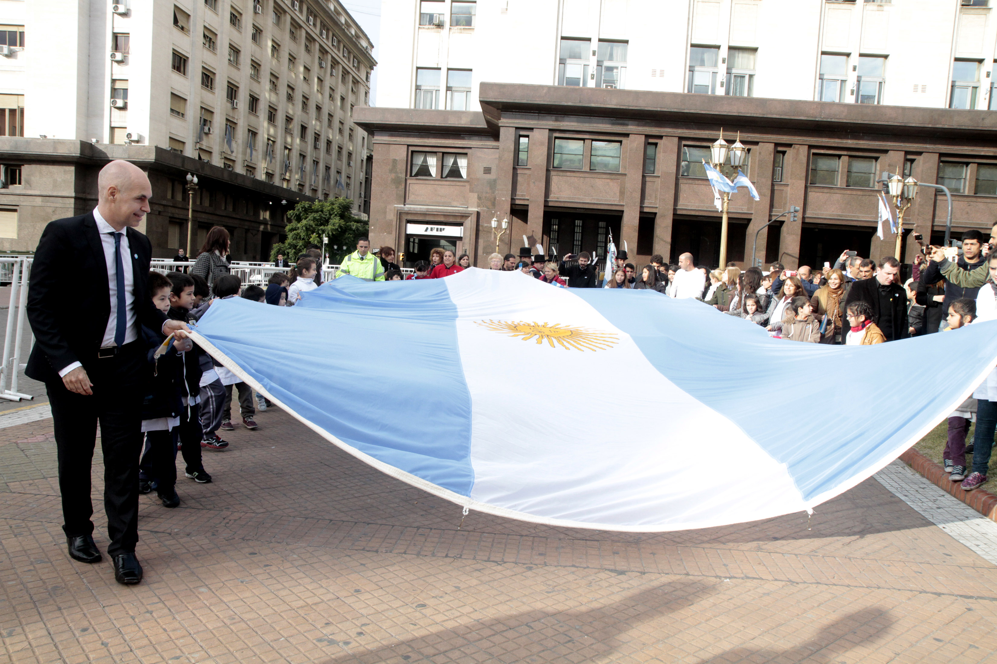 Horacio Rodríguez Larreta participó de las celebraciones en la Ciudad por el 25 de Mayo