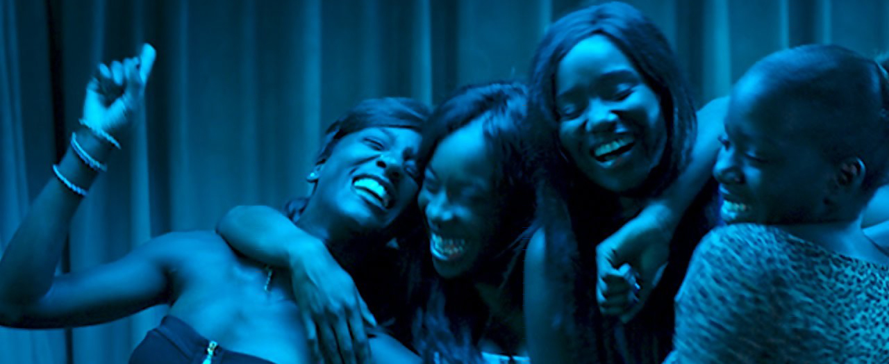 Cine para lectores: Mujeres en Movimiento