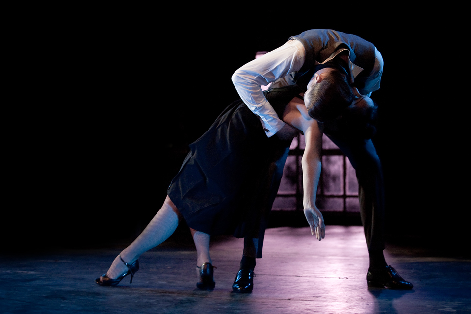 El Tango en Escena