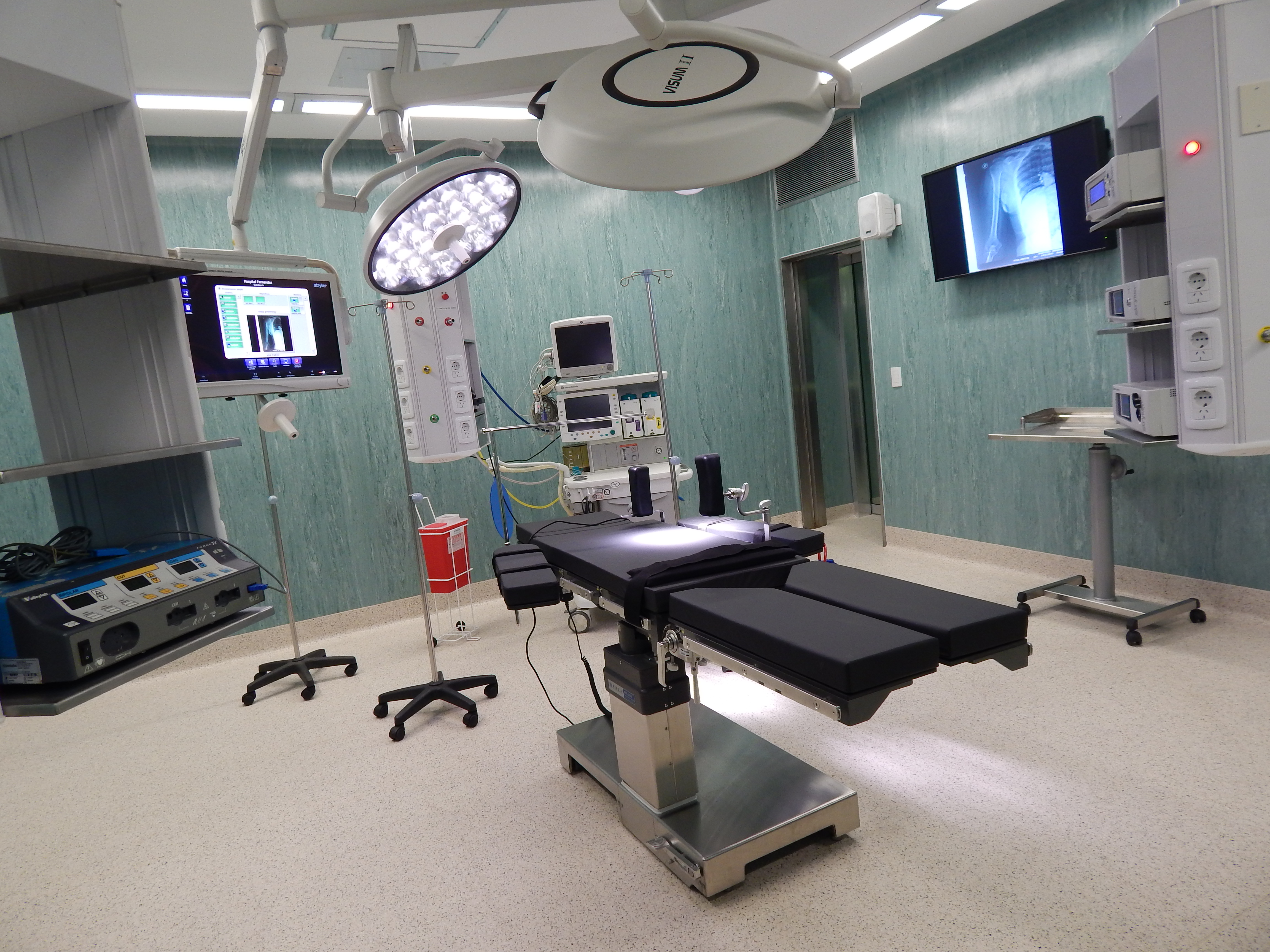 Hospital Fernández: mejoras y más equipamiento para una institución pública centenaria