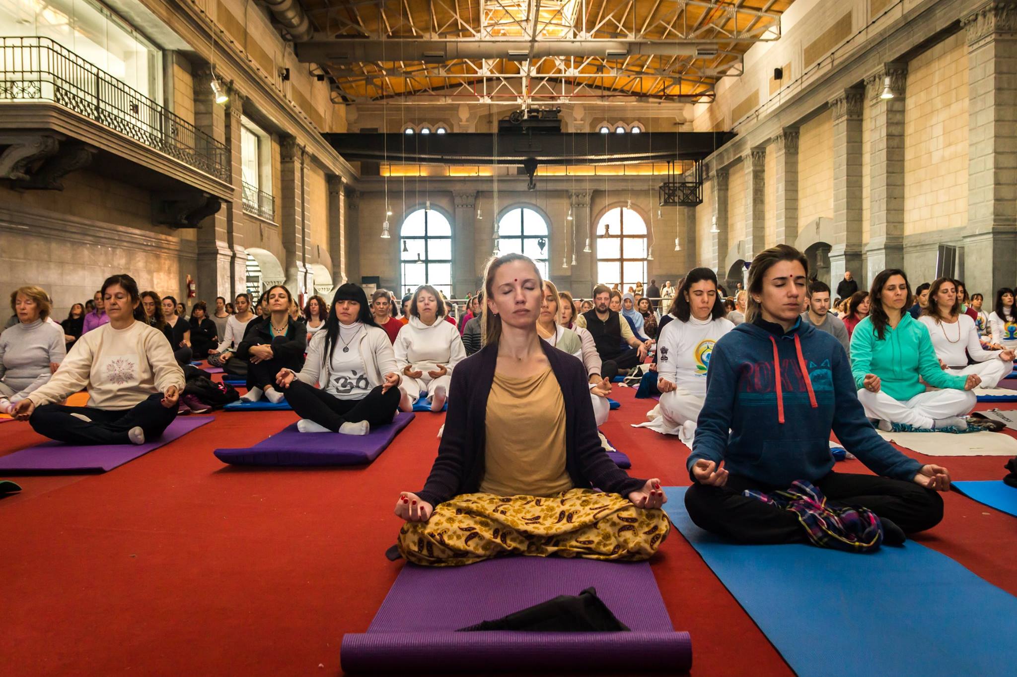 La Ciudad celebró el Día Internacional del Yoga