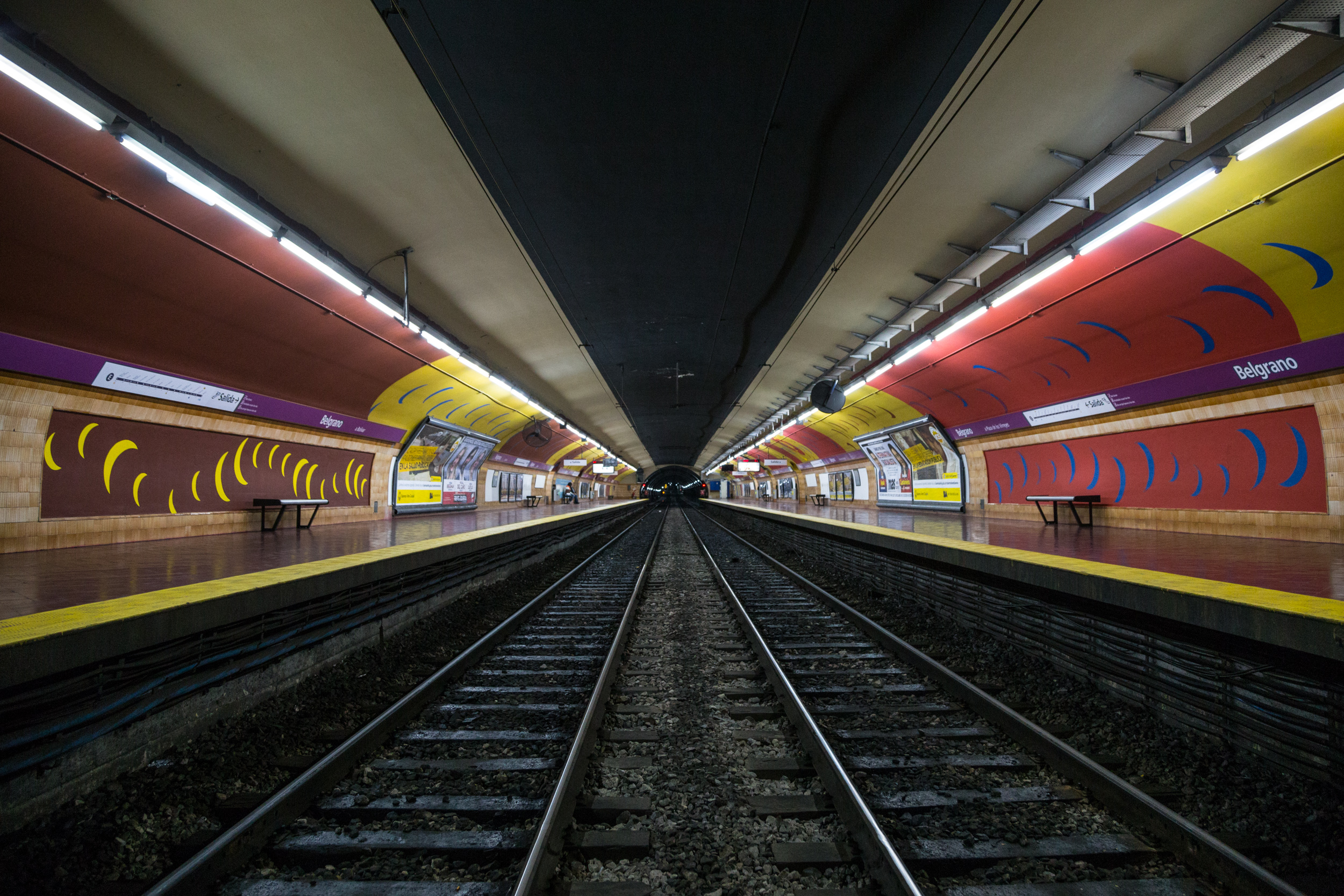 Descubrí Cosmorama 2015 en la estación Belgrano de la Línea E 