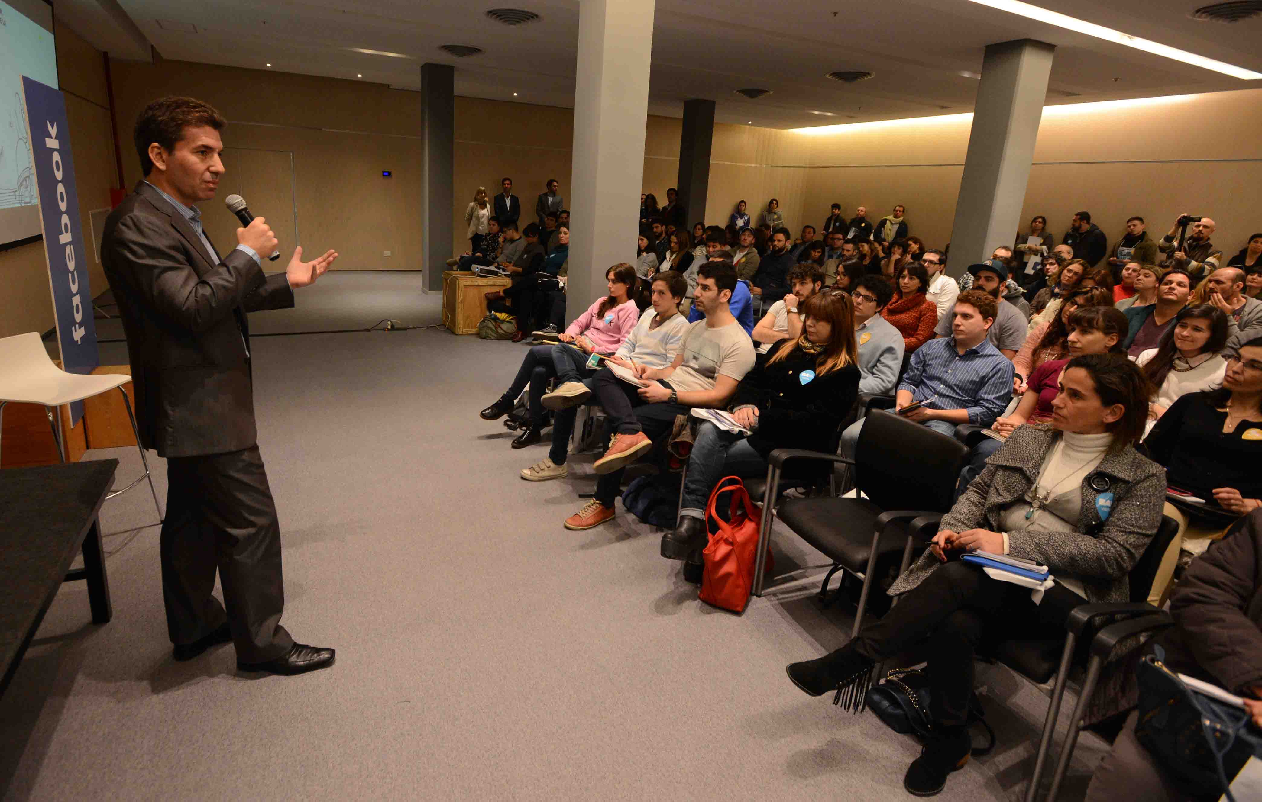 Los emprendedores de la Ciudad disfrutaron la 2° edición del seminario “Facebook para negocios”