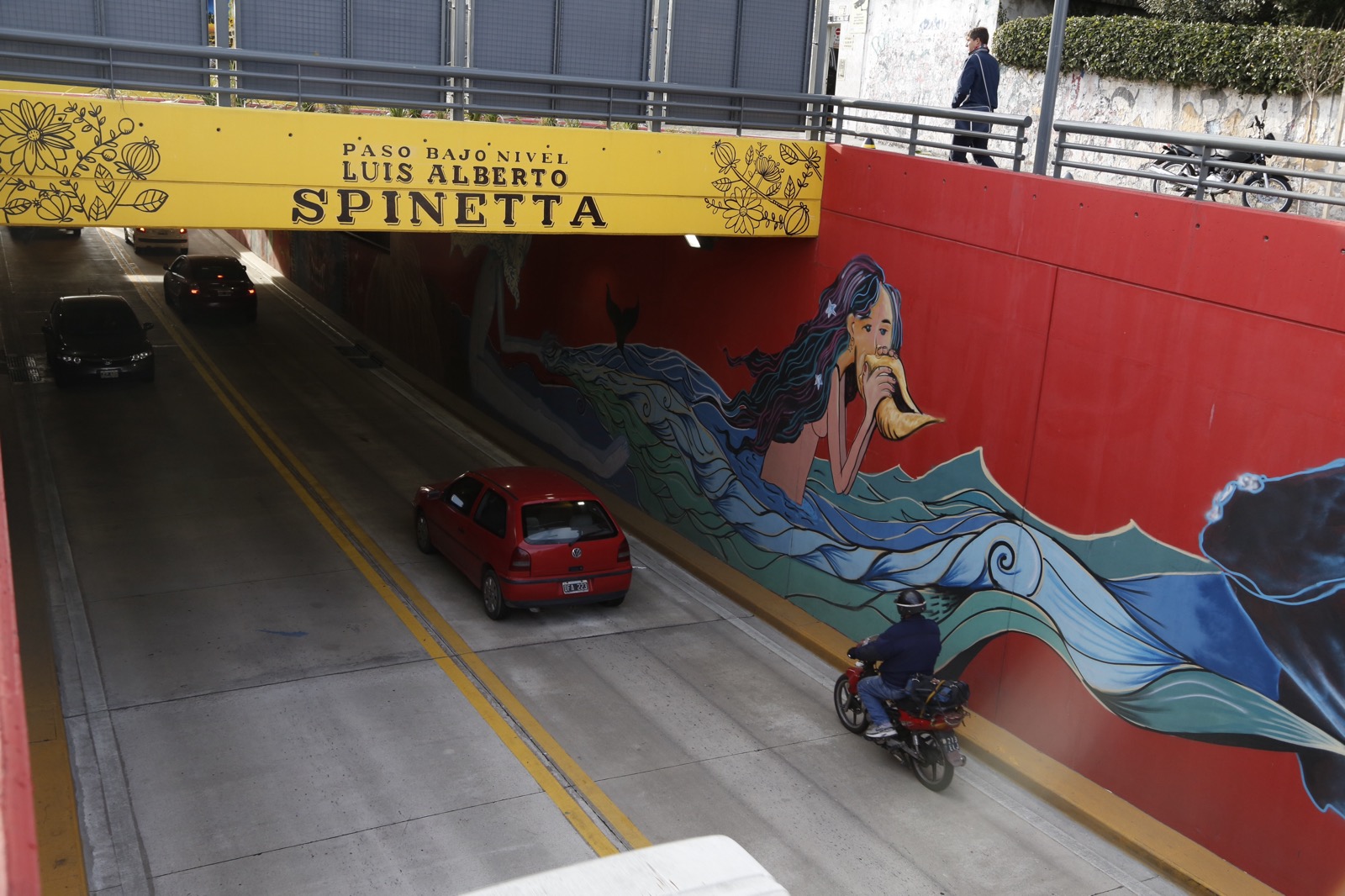 Los vecinos homenajean a Luis Alberto Spinetta