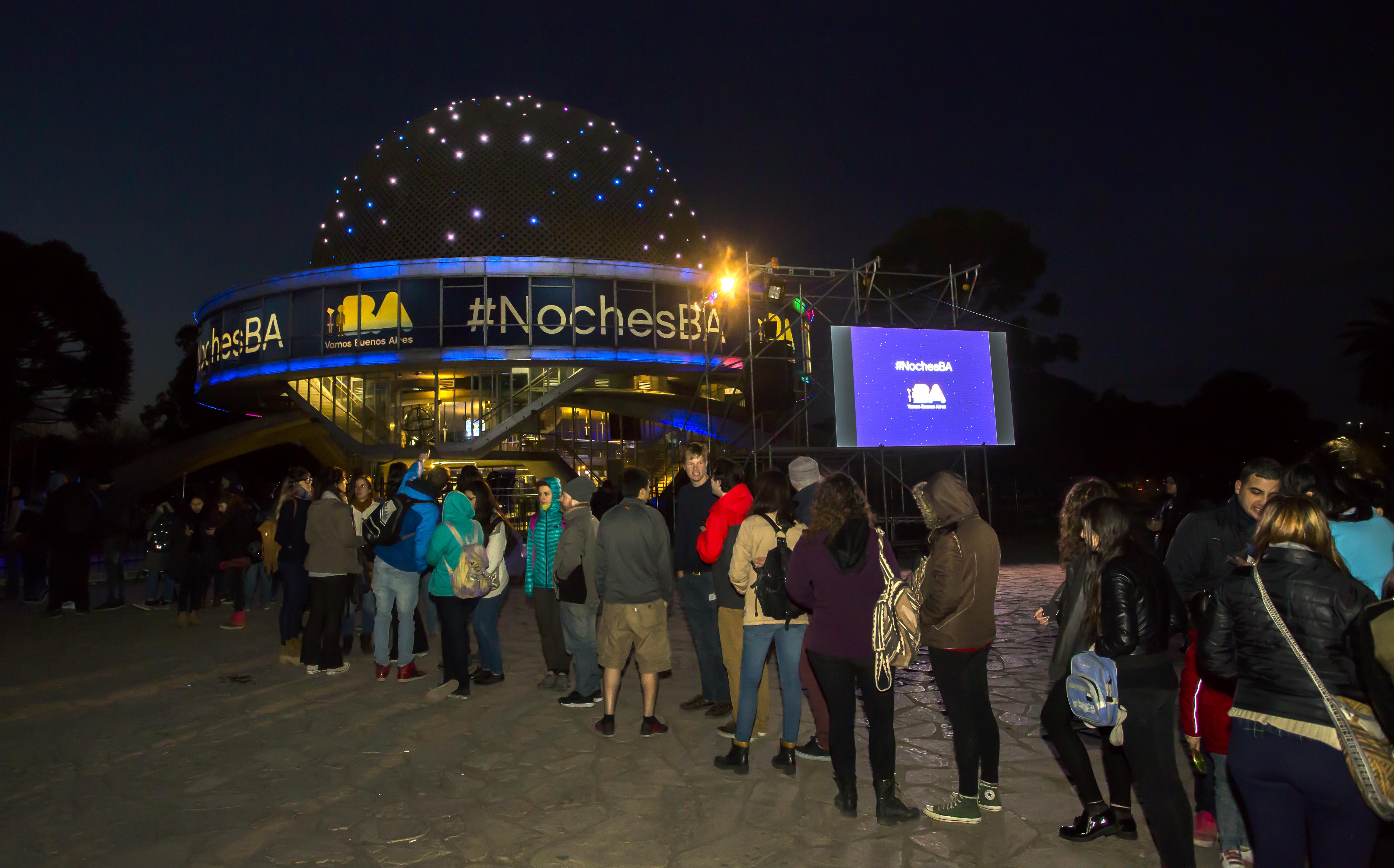Buenos Aires disfrutó de su primera “Noche de las Ideas” 