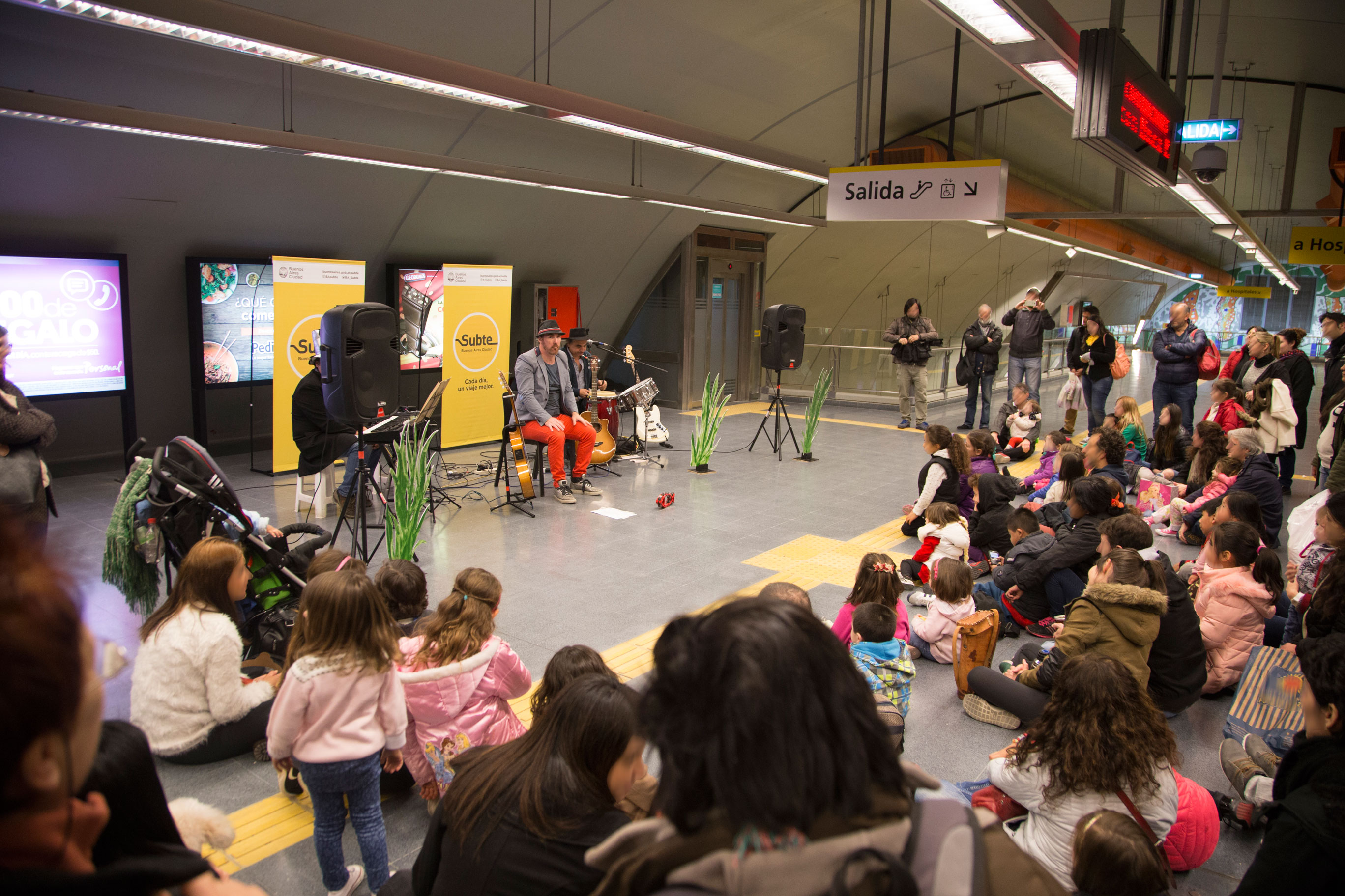 Festejamos el Día del Niño en la estación Las Heras de la Línea H