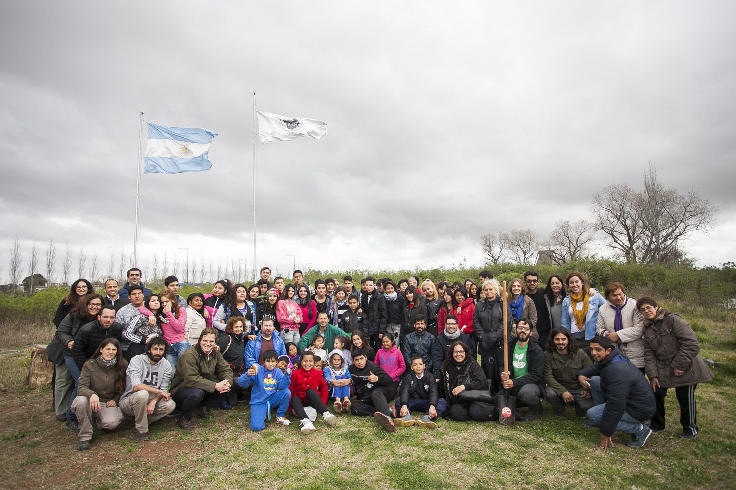 La Ciudad celebró el Día del Árbol con una plantación de nativas en el Parque Natural Lago Lugano