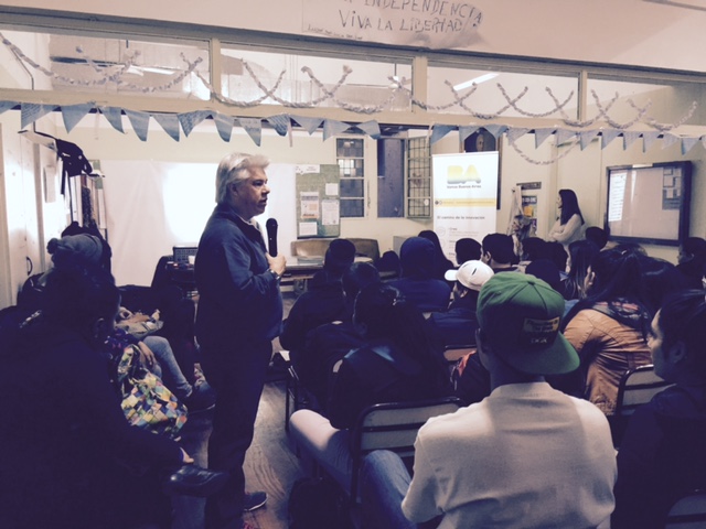 Encuentros con Ciencia, junto a los estudiantes de la Escuela Bernardino Rivadavia
