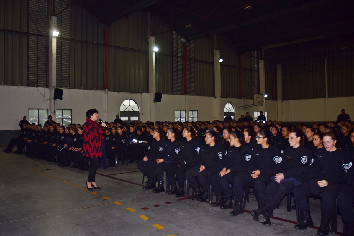 Capacitación del Ente Único Regulador de Servicios a los Cadetes de la Policía de la Ciudad