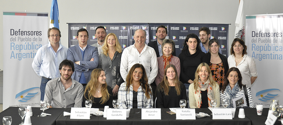 Las Comunas 2, 13 y 14 se reunieron con la Defensoría del Pueblo