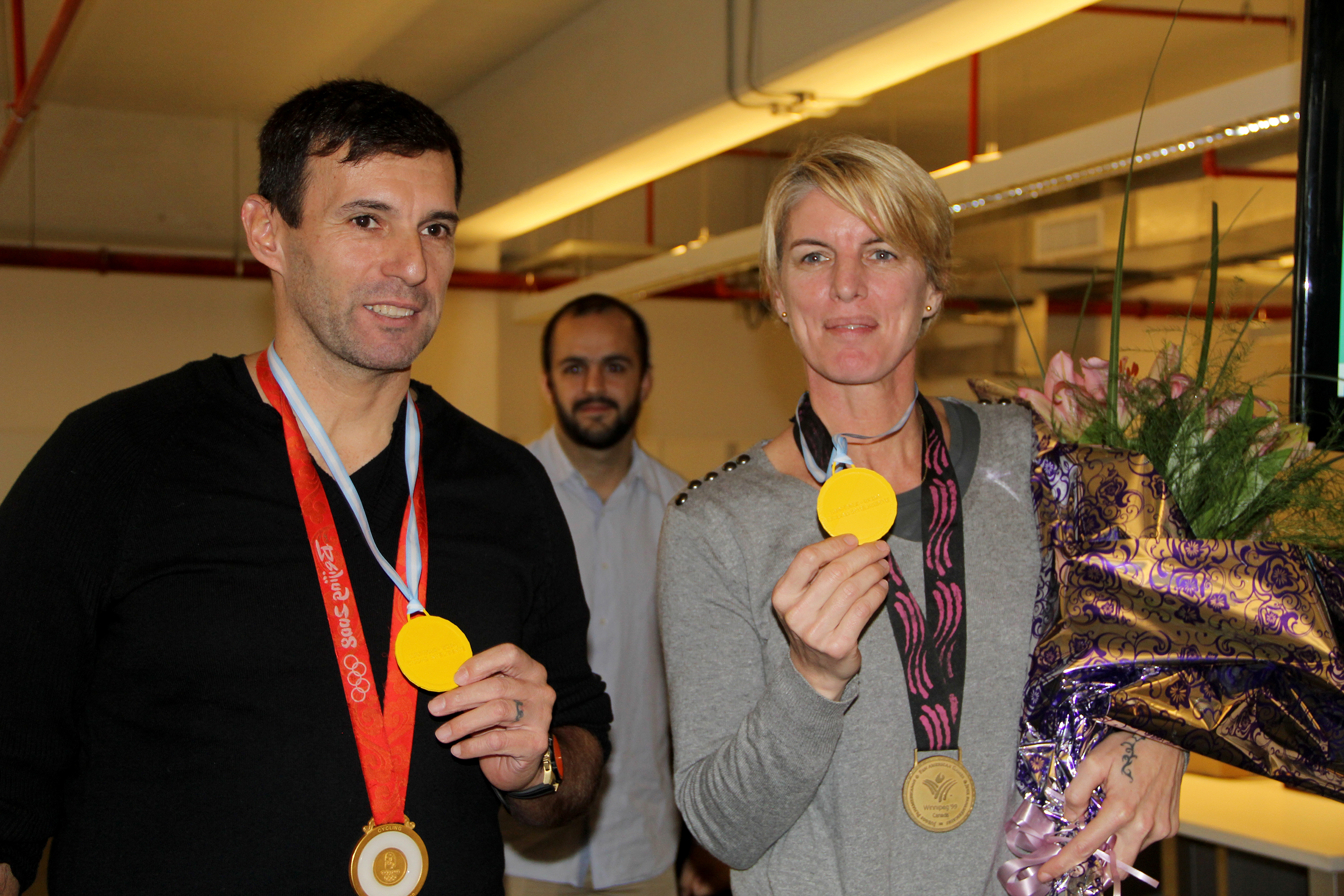 Referentes olímpicos dan clases gratuitas a futuros campeones