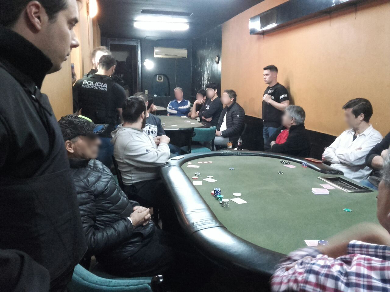 Clausuraron un club de juego ilegal