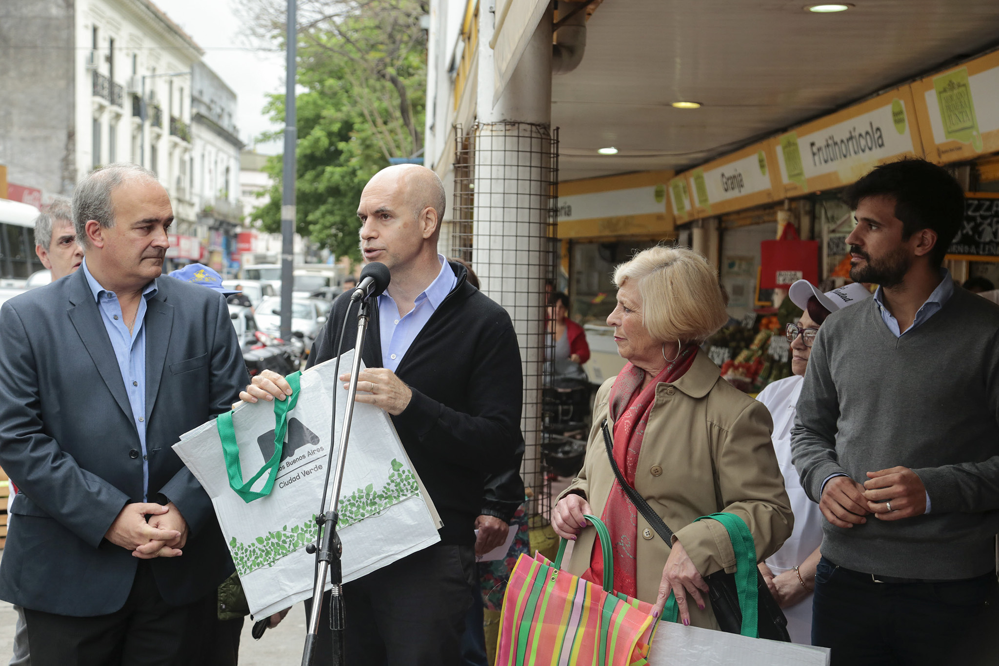 Horacio Rodríguez Larreta lanzó <br> el programa Ecobolsas