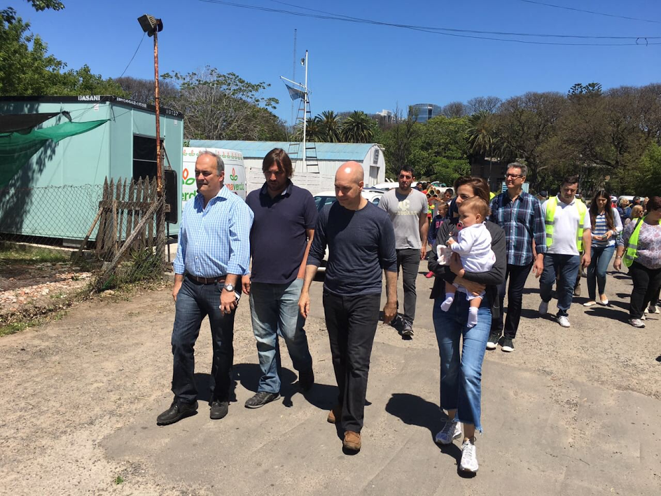 Más de 150 voluntarios participaron de la jornada de limpieza y prevención del dengue en Rodrigo Bueno