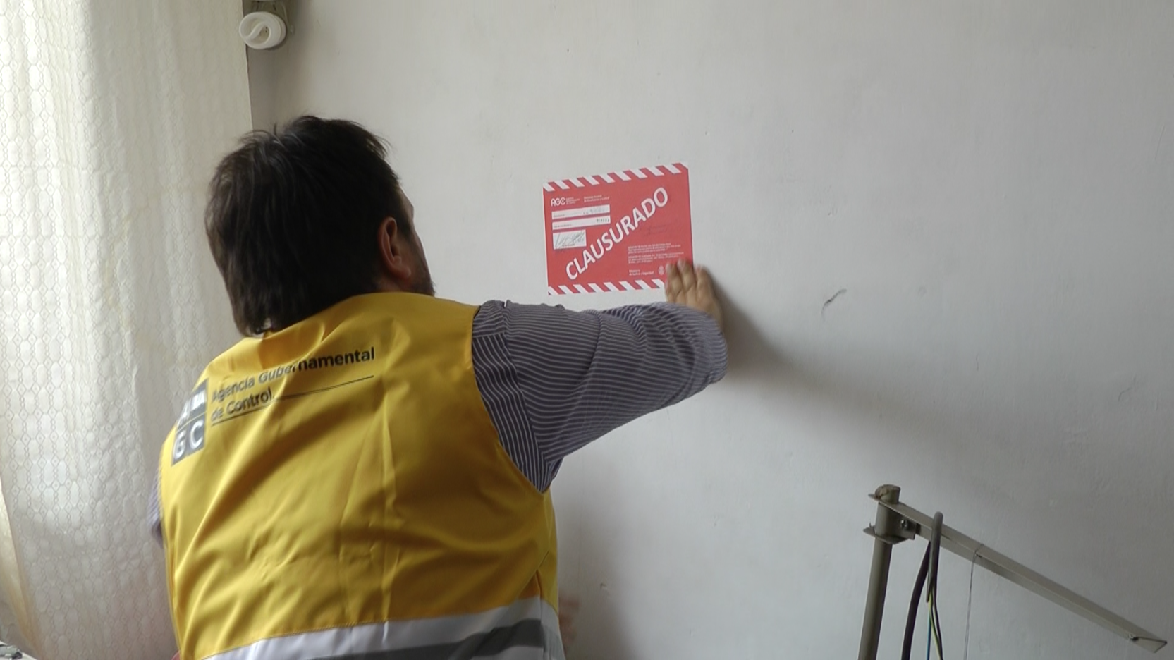 Clausuran talleres textiles clandestinos