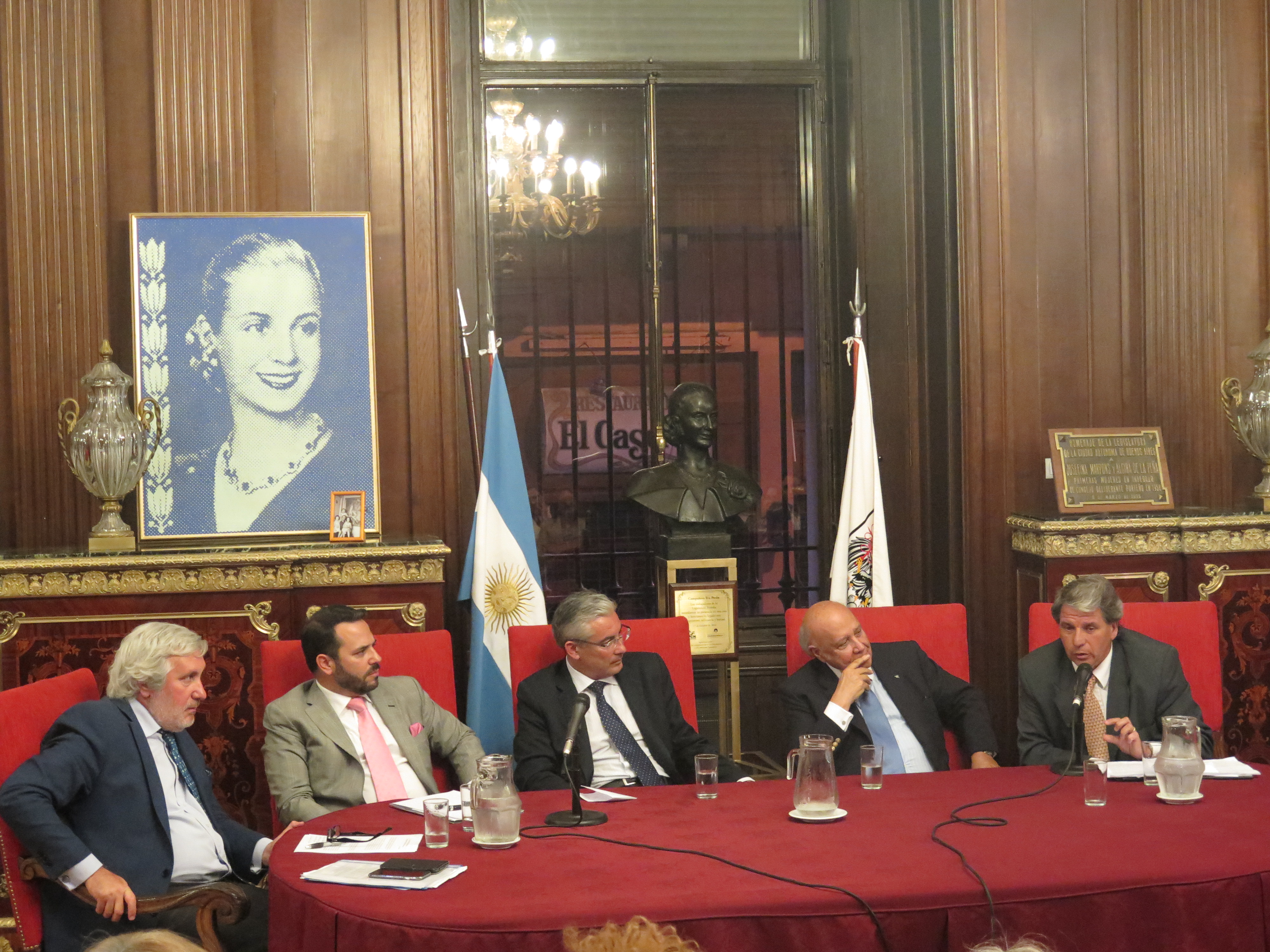 Derecho comparado administrativo y público Buenos Aires - Galicia: primera jornada 