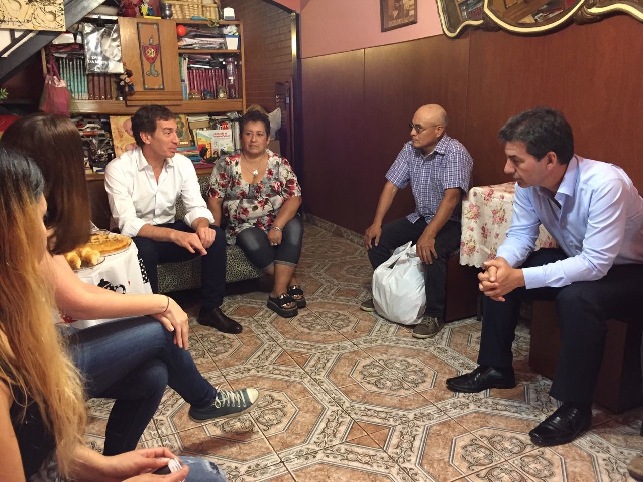 Santilli recorrió el Barrio 20 con el Programa de Integración Emprendedora