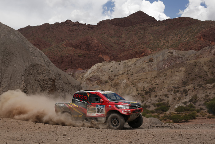 Foodtrucks y shows en vivo gratis, en el cierre del Dakar