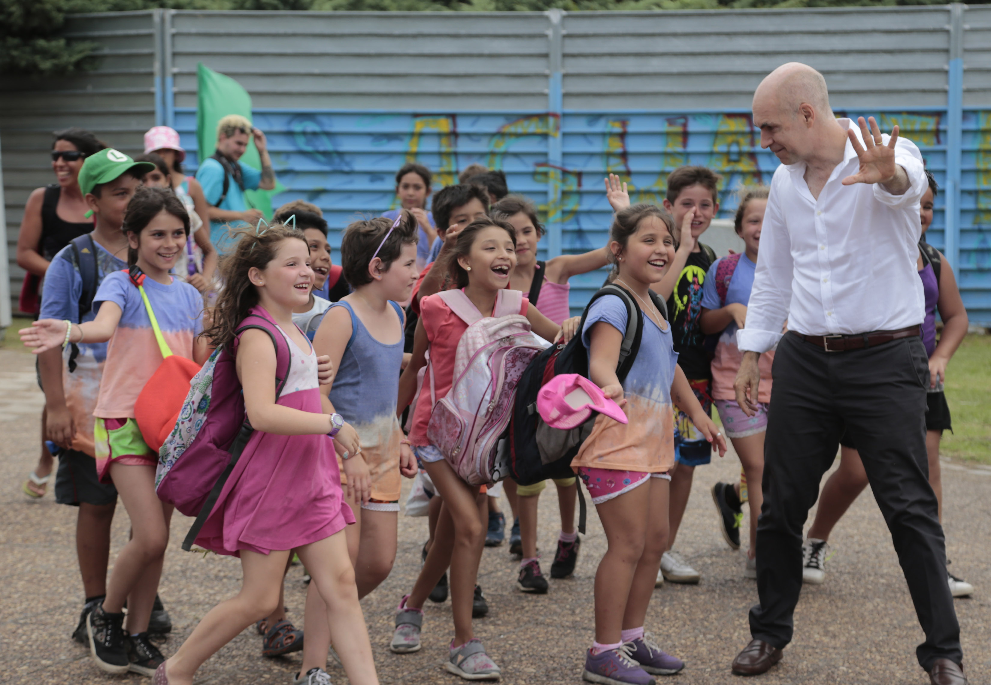 Rodríguez Larreta compartió actividades con niños de “Vacaciones en la Escuela”
