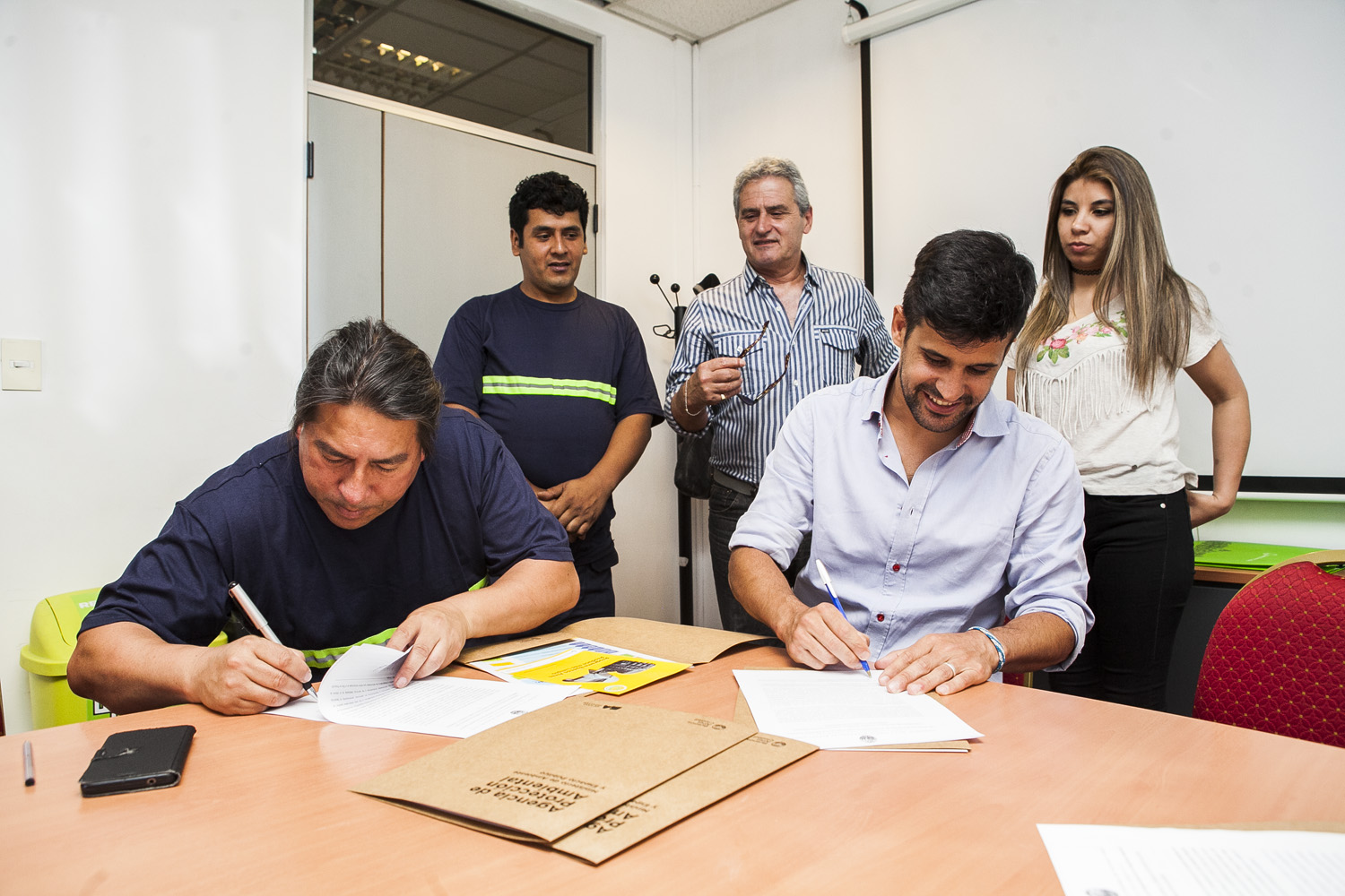 APrA y tratadoras de residuos eléctricos y electrónicos firmaron un convenio para mejorar sus estándares ambientales