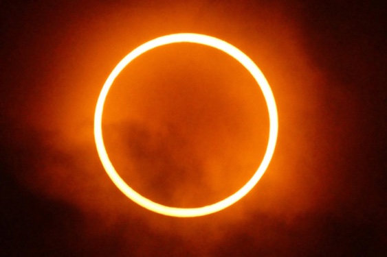 Música en el Planetario para disfrutar el eclipse solar anular