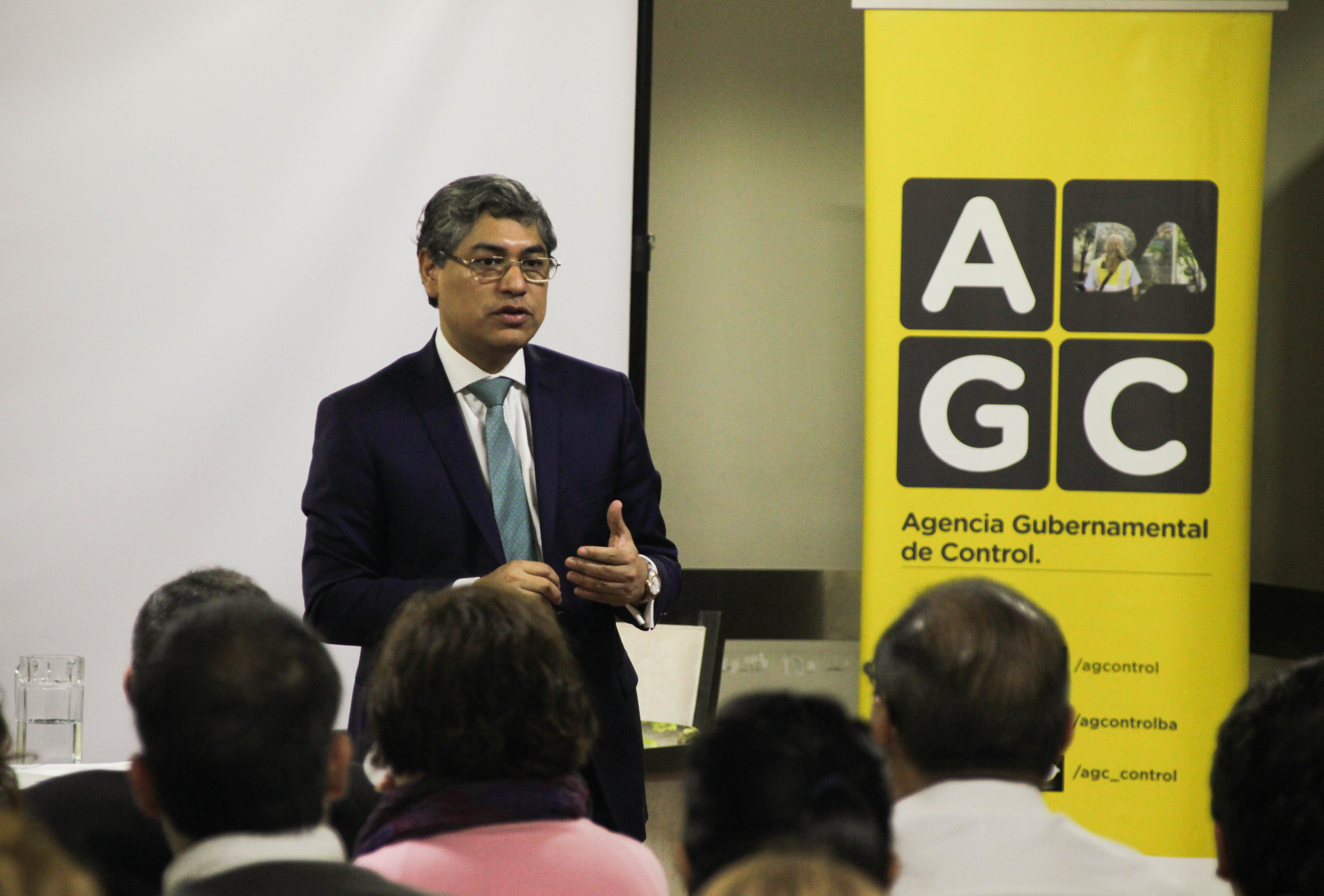 Primer Coloquio Legal en la AGC