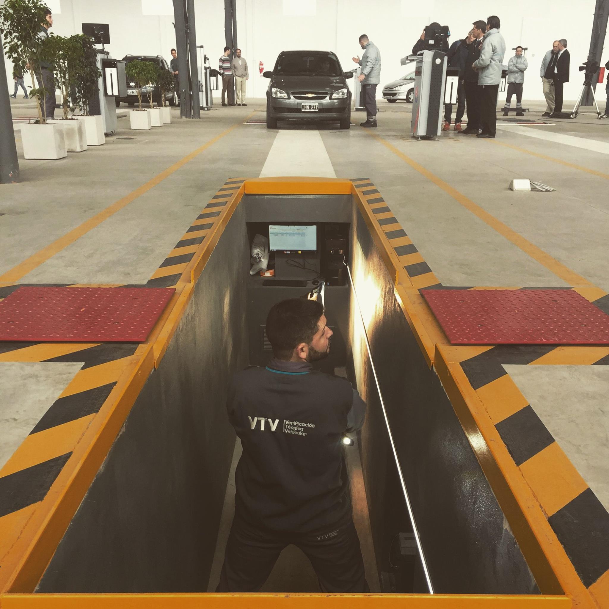 La Verificación Técnica Vehicular tuvo su récord en marzo