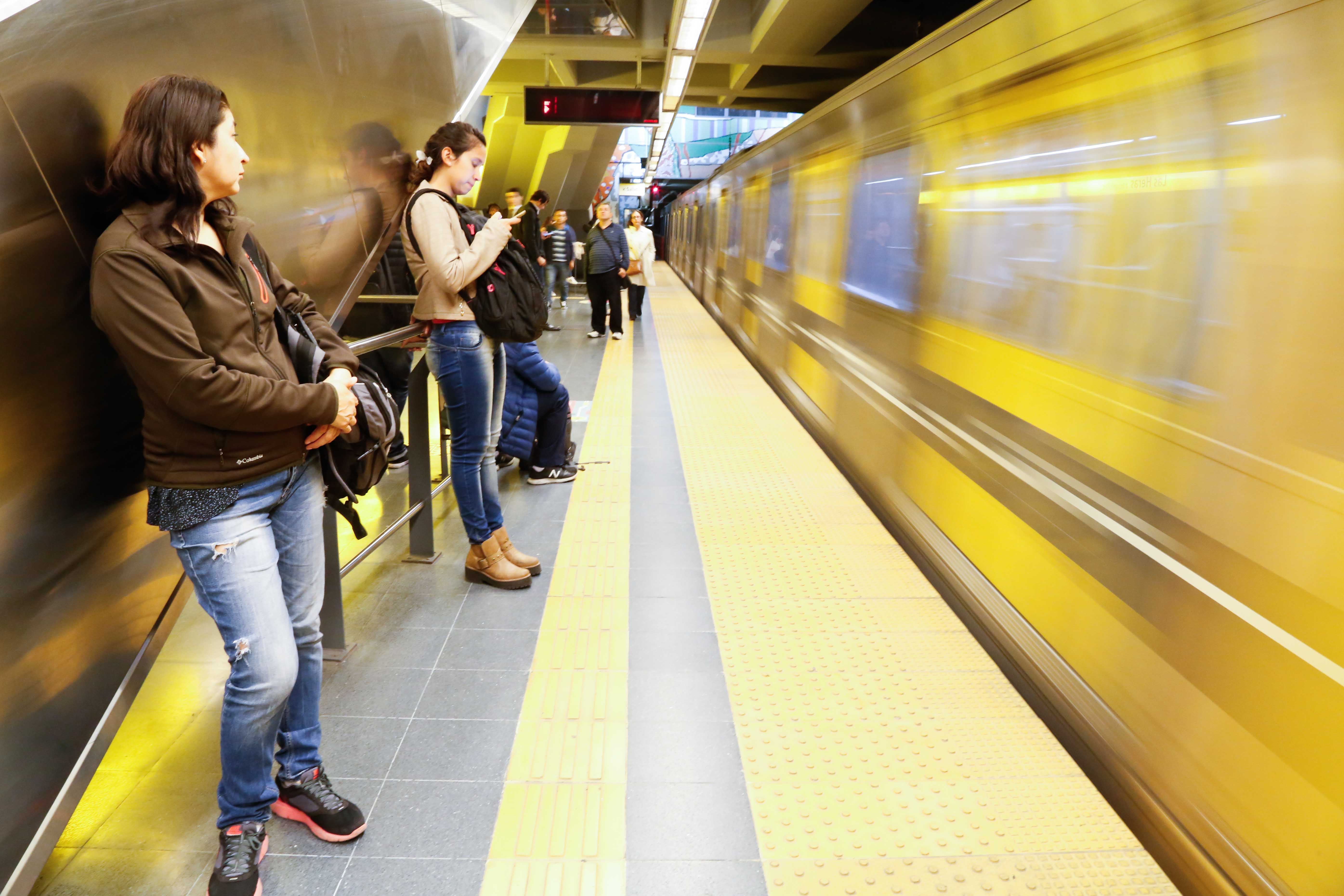 Los vecinos decidieron cambiar el horario del Subte