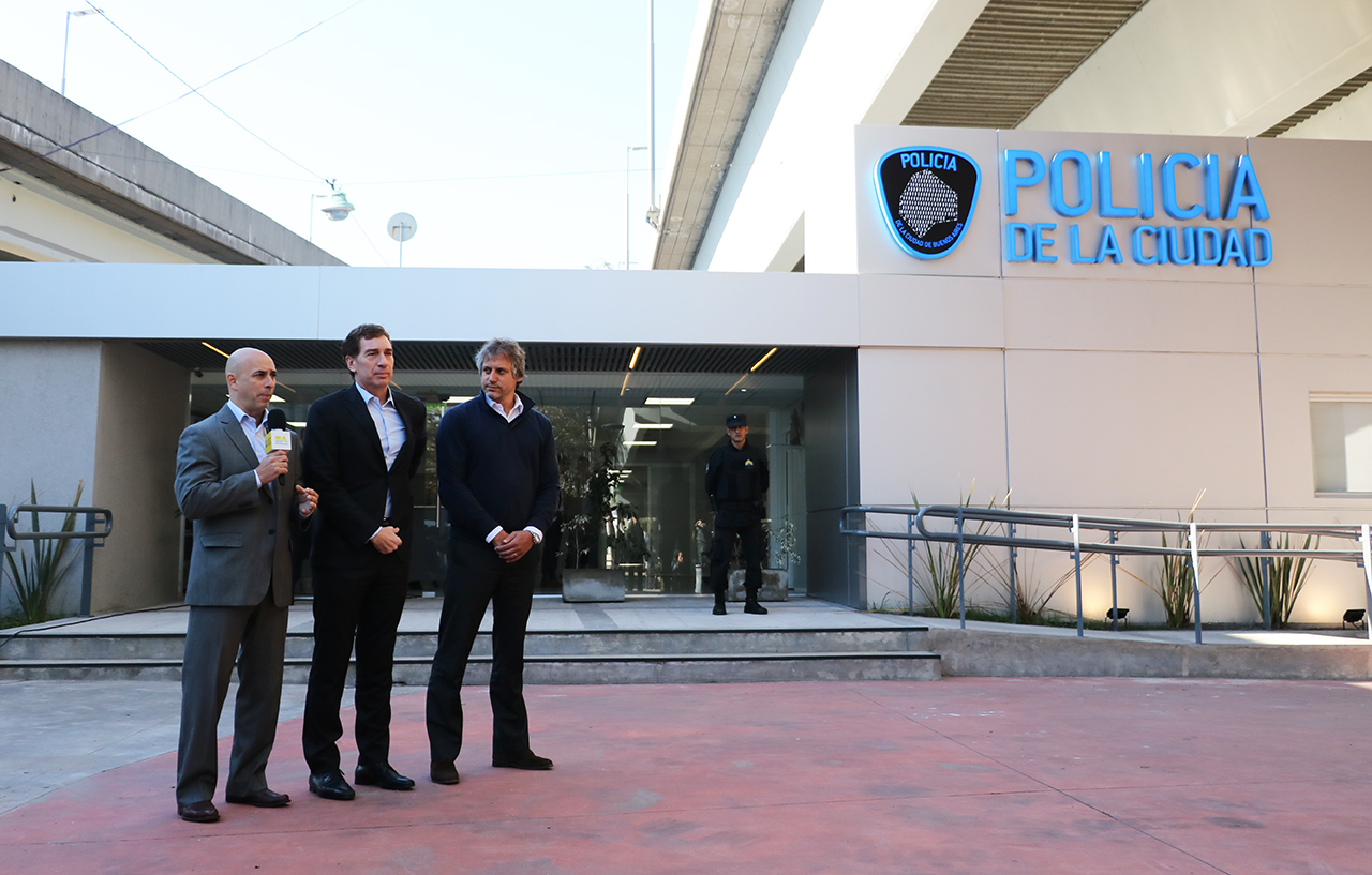 Santilli y Ocampo recorrieron las instalaciones donde funcionará la Comisaría 22
