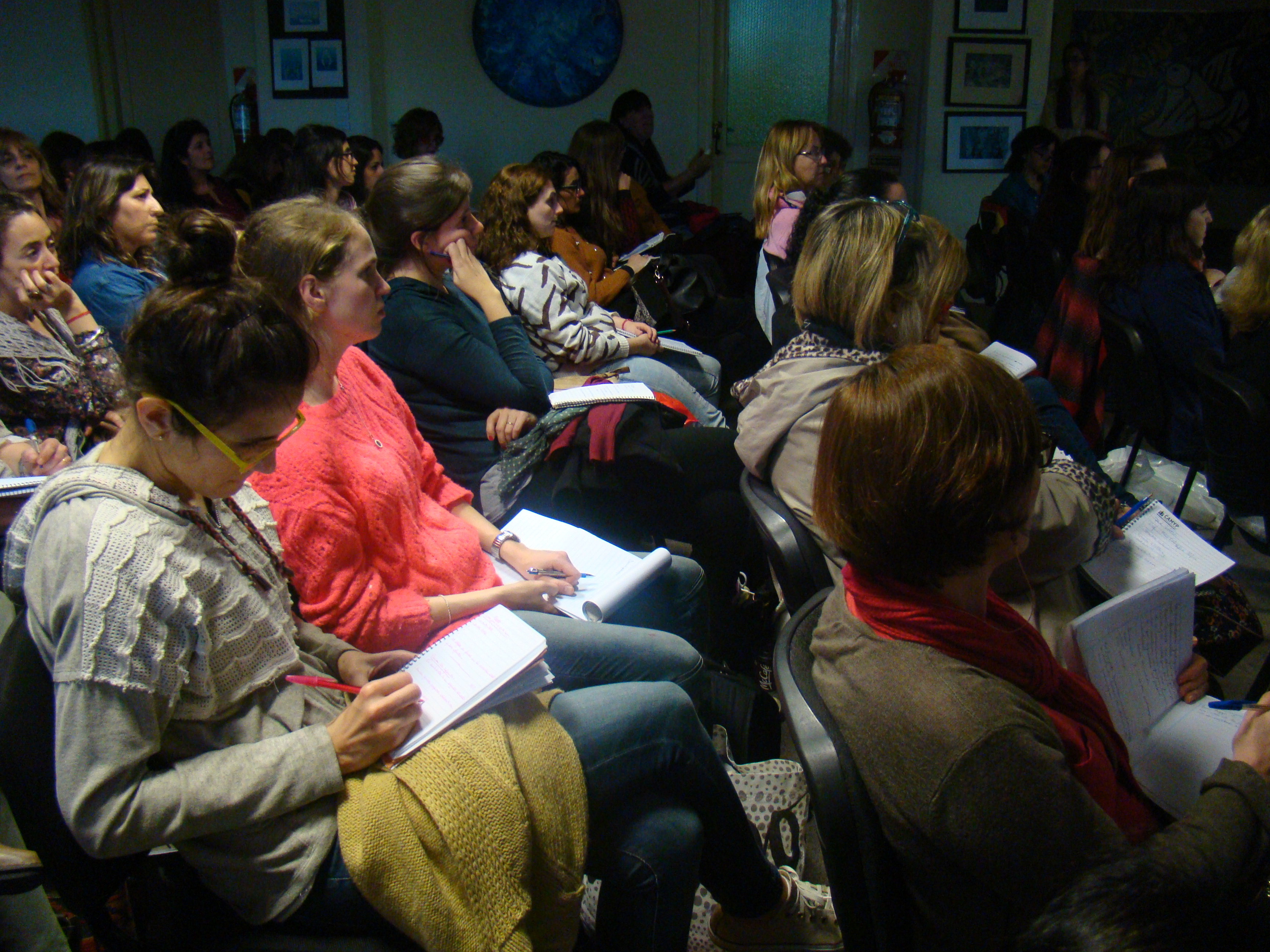 Charla abierta: «Educar mentes curiosas»
